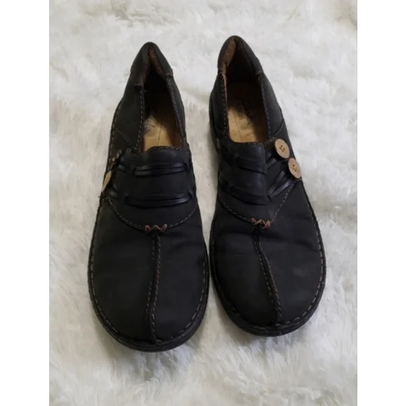 Clark's black slip on leather shoes women's 9.5 - Picture 5 of 6
